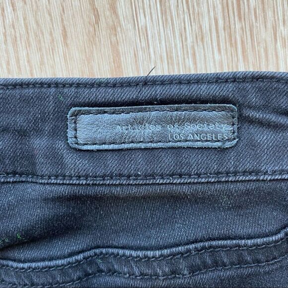 Articles of Society 9” Rise Black Skinny Jeans - Size: 28 - Picture 6 of 11